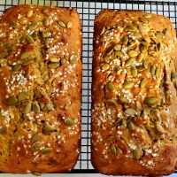 Spiced Zucchini Bread with Figs and Pumpkin Seeds - Eating Healthy in the New Year
